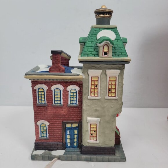 Santa's Workbench Collection Towne Series Village Annie's Market 1999 - Picture 5 of 7